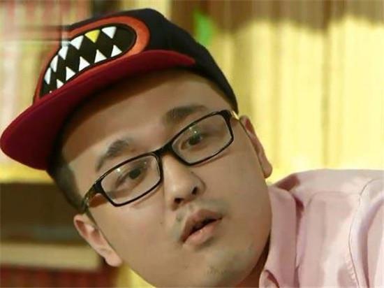 PDD还是笑笑？企鹅电竞爆王牌入驻，暗示主播曾在某G俱乐部