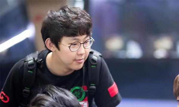 IMP直播爆料即将换队 LPL的王牌AD将何去何从？