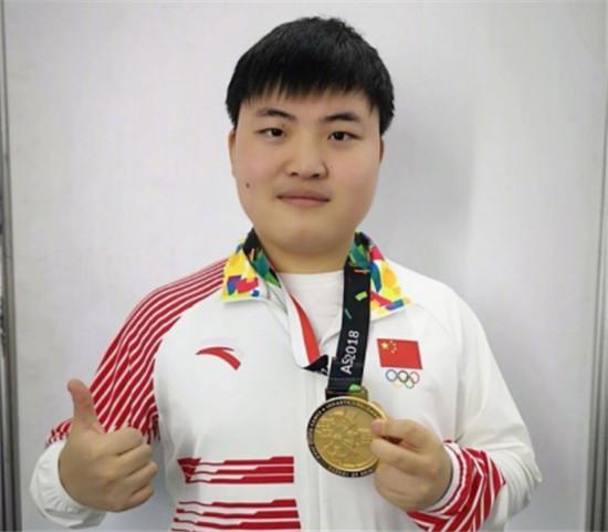 PDD还是笑笑？企鹅电竞爆王牌入驻，暗示主播曾在某G俱乐部