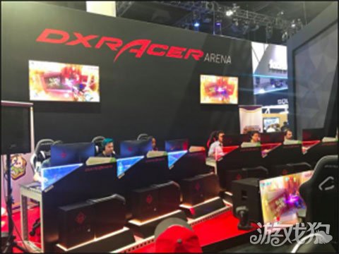 E3 2018：迪瑞克斯DXRacer电竞椅展台如此火爆引多人围观驻足