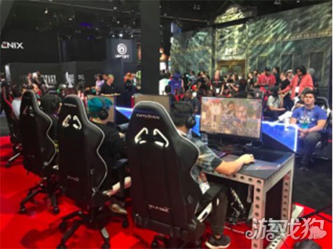 E3 2018：迪瑞克斯DXRacer电竞椅展台如此火爆引多人围观驻足