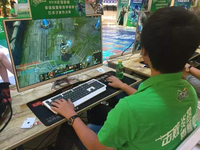 石河子LOL大师级别真英雄争夺城市决赛冠军！