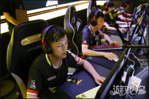 迪瑞克斯DXRacer电竞椅请你今晚吃鸡 黄金大奖赛一起大吉大利